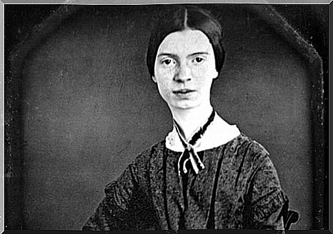 Emily Dickinson: The Biography of an Mysterious Woman